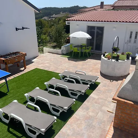 Neto Pinto - Casa De Ferias / Fins De Semana. Casa de Férias Lourinhã