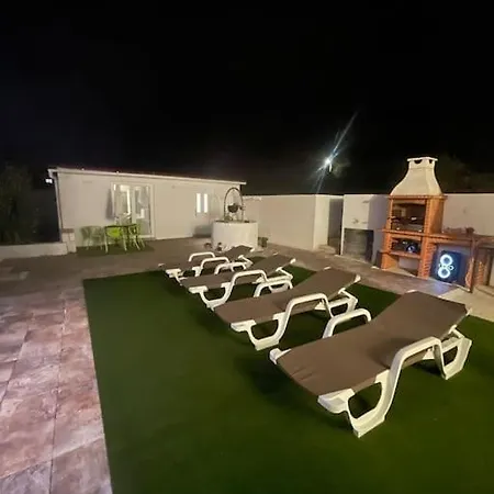 Casa de Férias Neto Pinto - Casa De Ferias / Fins De Semana.