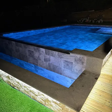 Casa de Férias Neto Pinto - Casa De Ferias / Fins De Semana. Lourinhã